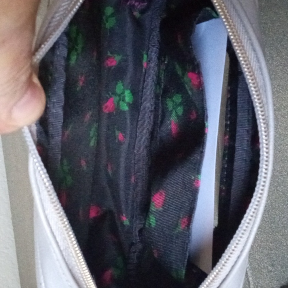 New! BETSEY JOHNSON Game Controller Crossbody Shoulder Bag Purse. - Picture 8 of 12